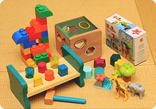 写真:幼児向けのおもちゃの貸し出し